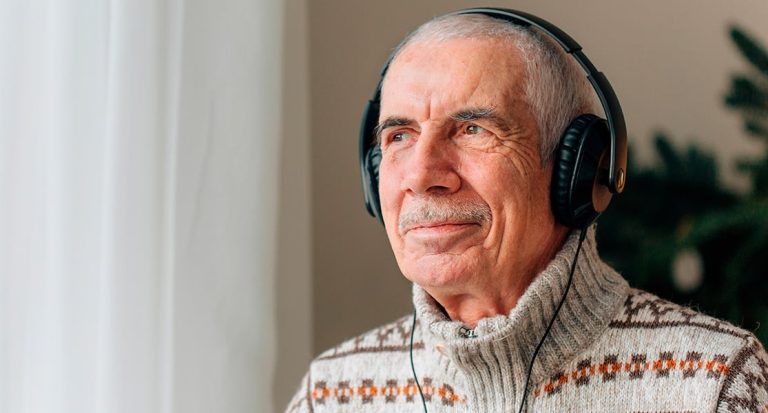 El poder de la música per millorar el benestar en l’Alzheimer
